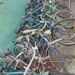 old vintage Schwinn's 11 total one for $50 ea 