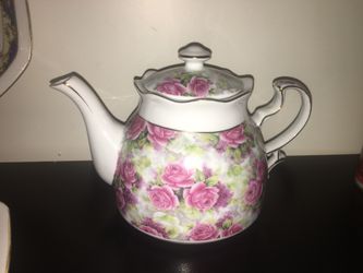 Tea pot