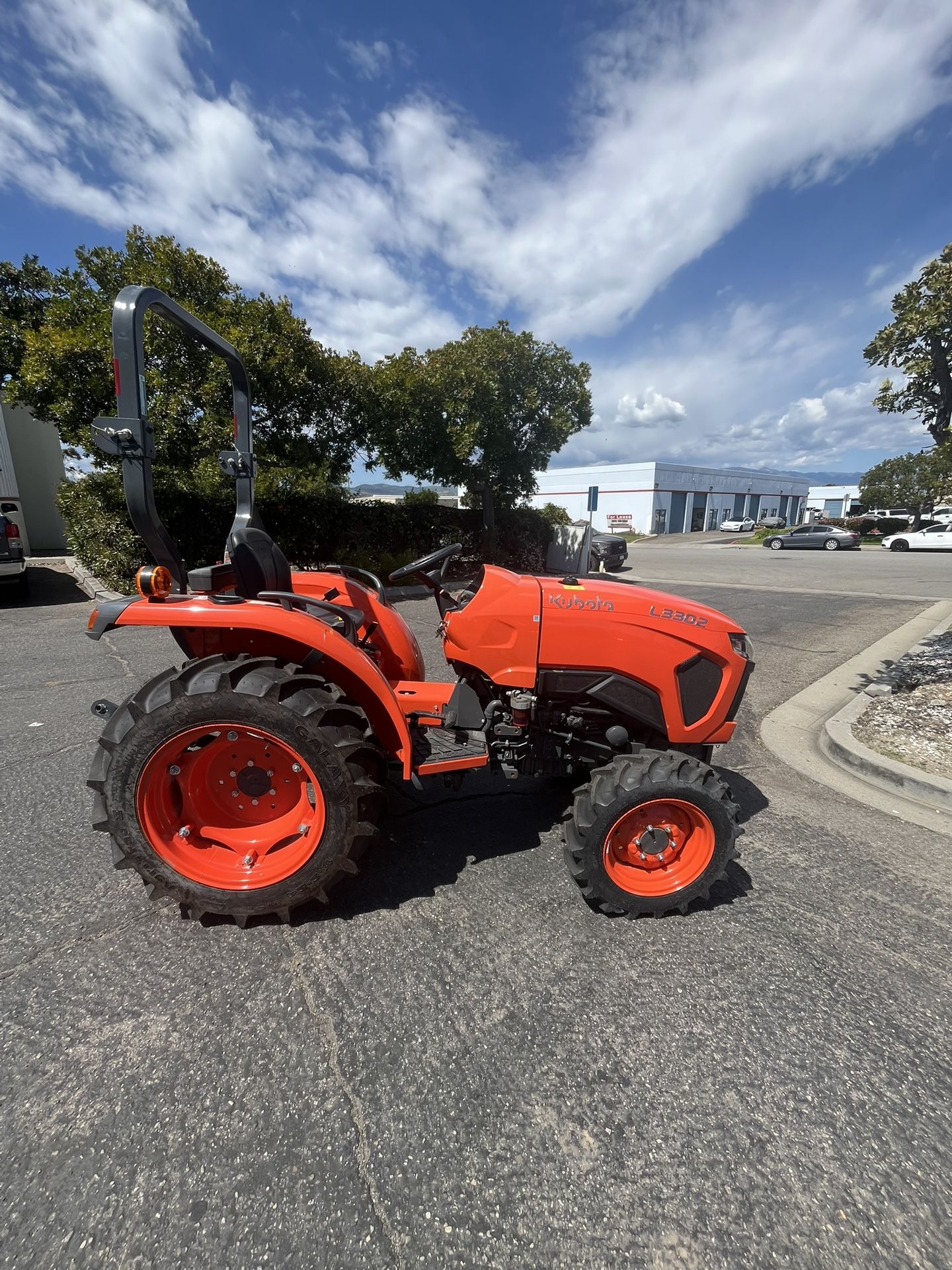 BRAND NEW KUBOTA L3302HST