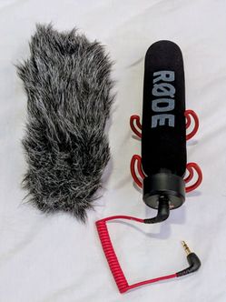 Rode VideoMic GO Lightweight On-Camera Microphone