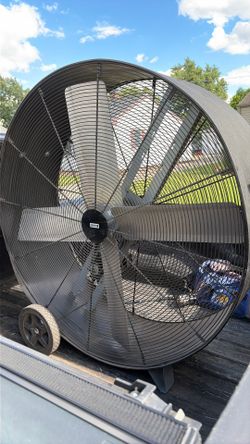 Shop fan