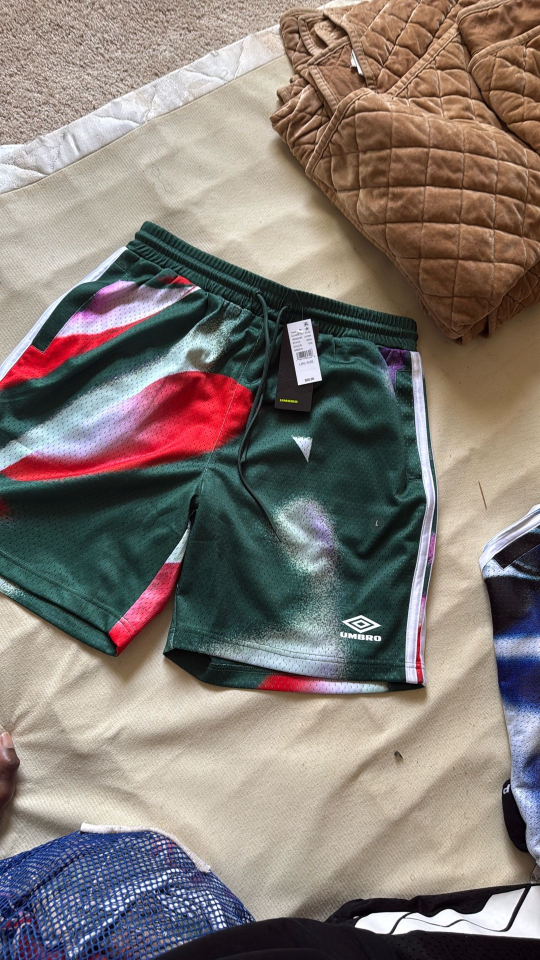 Umbro Shorts 40$