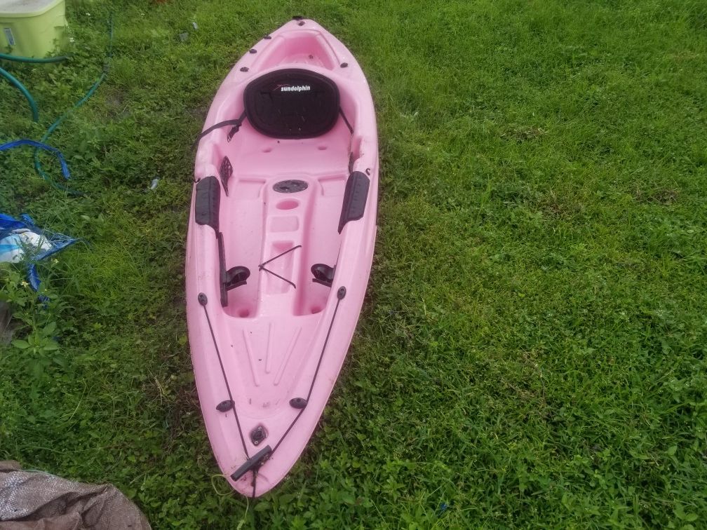 Pink sun dolphin sit on top kayak