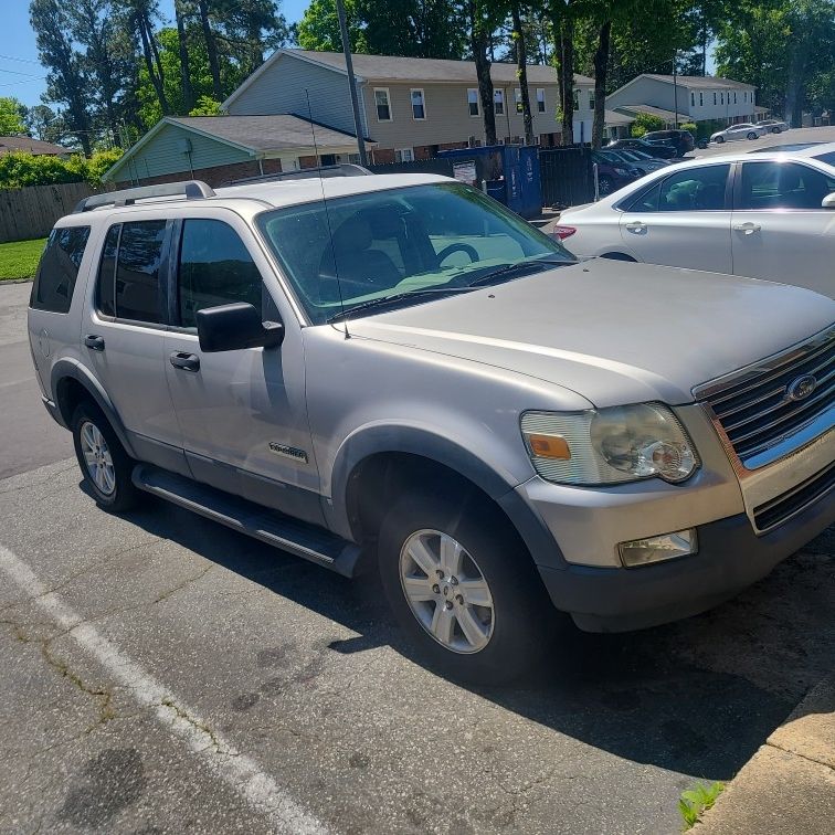 2006 Ford Explorer