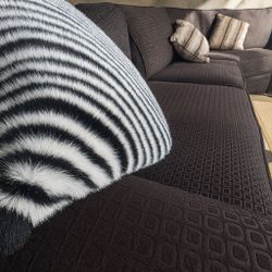 (FREE DELIVERY 🚚)Beautiful La-Z-Boy Sectional Couch