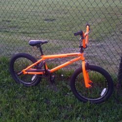 Mongoose 2.0 Bmx Bike