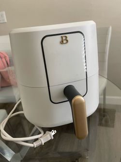 Beautiful air fryer new condition $35