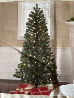 6ft Christmas Tree