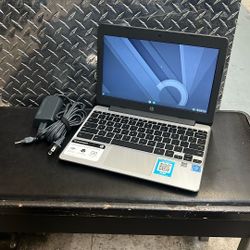 HP 11-v033nr 11.6” Chromebook Laptop Computer 