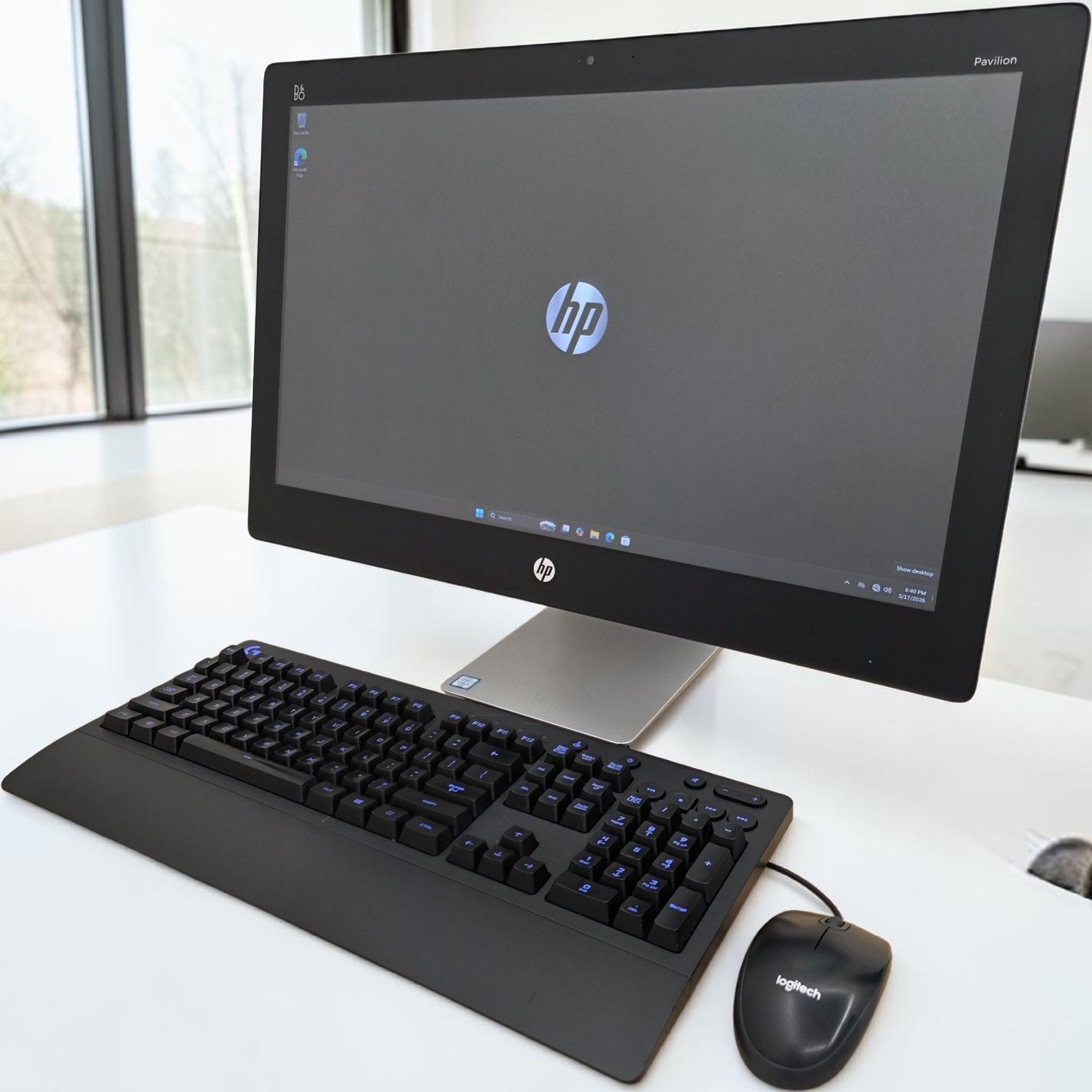HP 23โ i5 Quad-Core Touchscreen FHD PC AIO Desktop / Windows 11 / HDD 2TB / RAM 12GB / WiFi AC / CD-DVD / Camera / HDMI / Bluetooth / Backlit keyboard