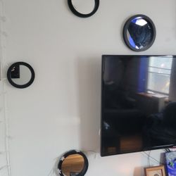 5 Decorative Bubble Mirrors 