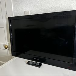 EMERSON TV (W/ CONTROLLER) 