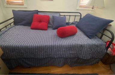 Day bed/trundle