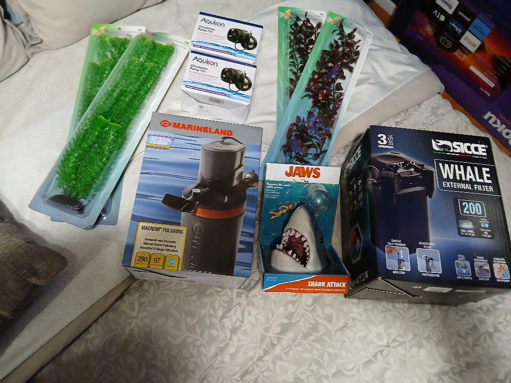 Fish Tank Stuff $100