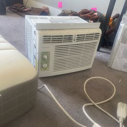Window AC unit