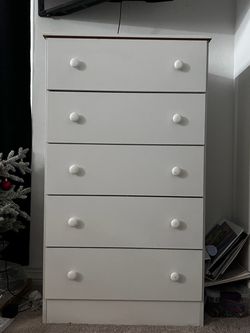 White 5-Drawer Tall Dresser