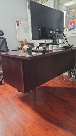 L SHAPE OFFICE/HOME DESK