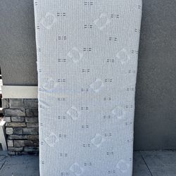 Twin memory foam mattress