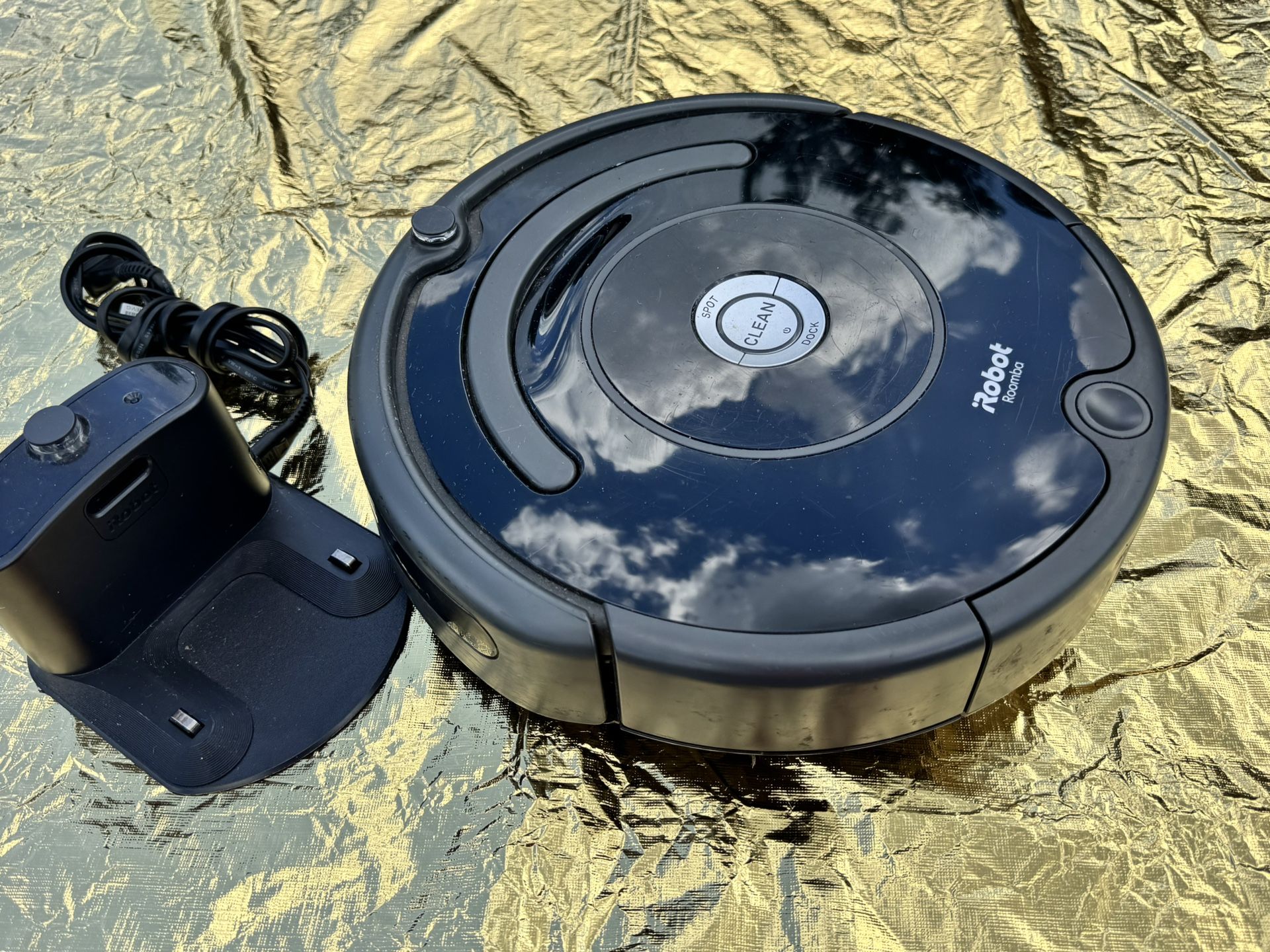 IROBOT ROOMBA 675 VACUUM CLEANER