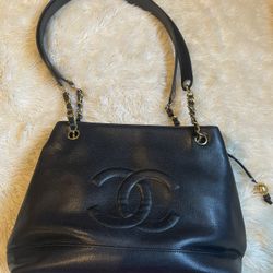 Chanel Tote Caviar