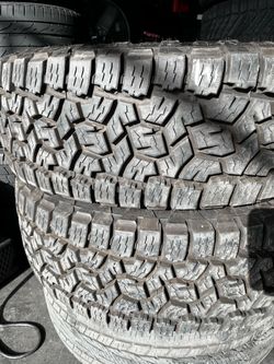 2 SEMI NEW LT 3511.50R20 TOYO OPEN COUNTRY AT3 tires for $270 PICK UP or $350 installed and balance. 90% . 351150R20 35 11.50 20 3511.50R20 35/11.50/2