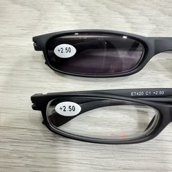 Ellen Tracy +2.5 glasses