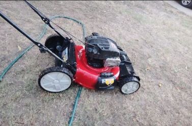 Yardman self propelled lawnmower
