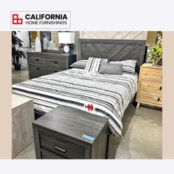Modern Farmhouse Chevron Bedroom 4 Piece Set / Queen