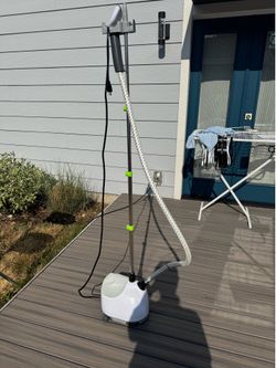 Portable Garment Steamer – Clothes Steamer with Adjustable Pole