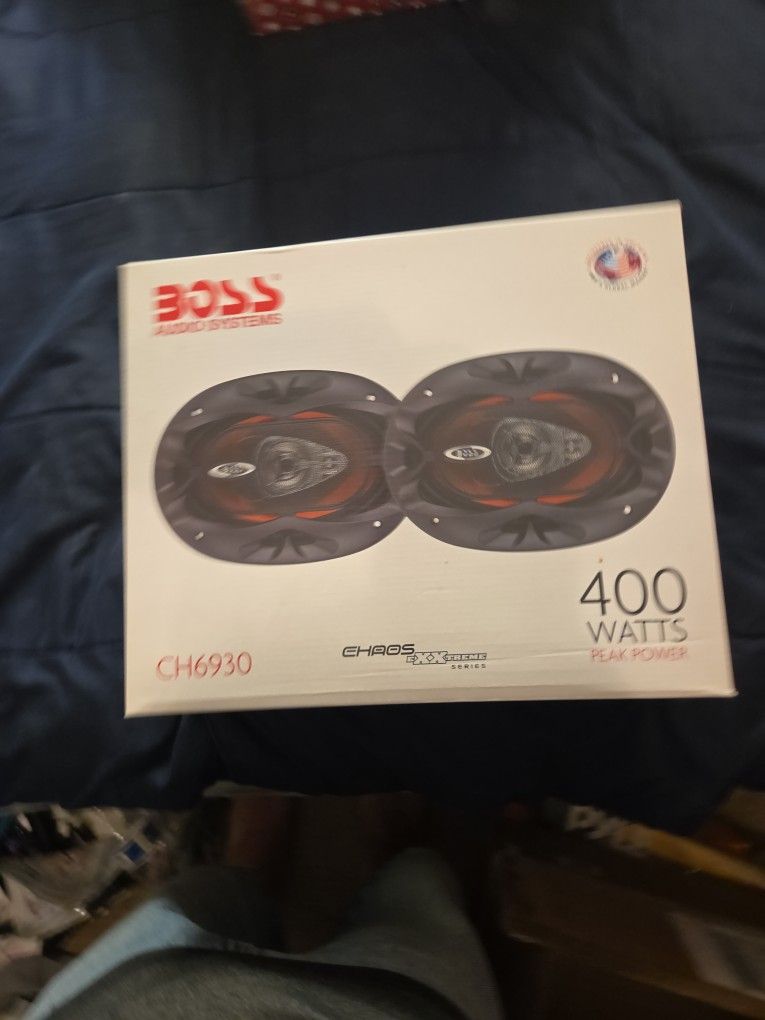 BOSS SPEAKERS 6.9