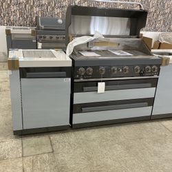 Mont Alpi Island Grill In Dark Stainless Steel With Sink And 2 Refrigerators 