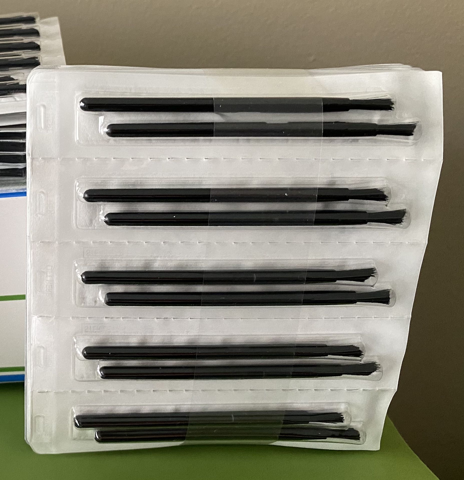 Generic Latisse Eyelash Brushes 70 Sealed Per Pack