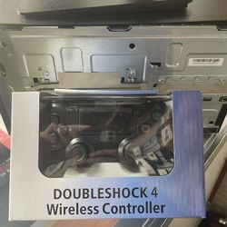 PS4 Controller Brand New with Charger