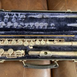 Vintage Artley Flute in Original Case