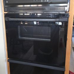 	GE 24" Gas Wall Oven W/broiler