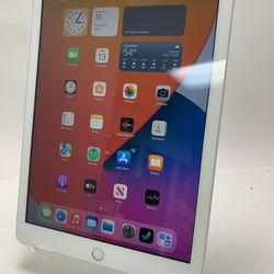 Apple iPad 5th Gen 9.7” Silver 32GB WiFi + Cellular, 30 Day Warranty 