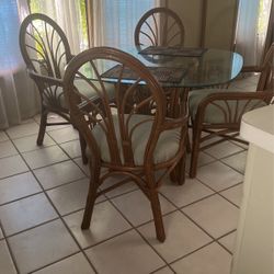 Mesa De Comedor . dining table