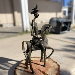 Salvador Dali Don Quixote Abstract Modern Art Figurine 