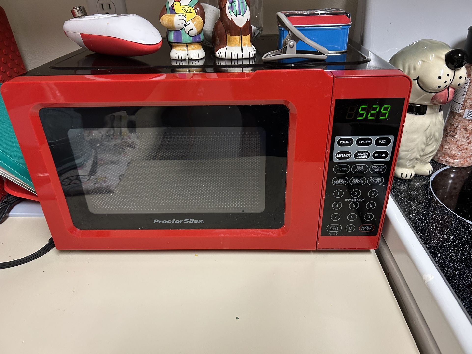 Appliances…blender, Coffee Maker, Microwave