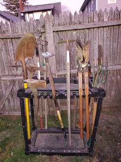 CART WITH 12 TOOLS