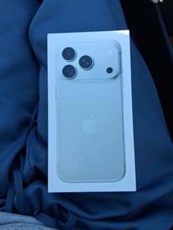 BRAND NEW Apple iPhone 18 Pro Silver 256GB