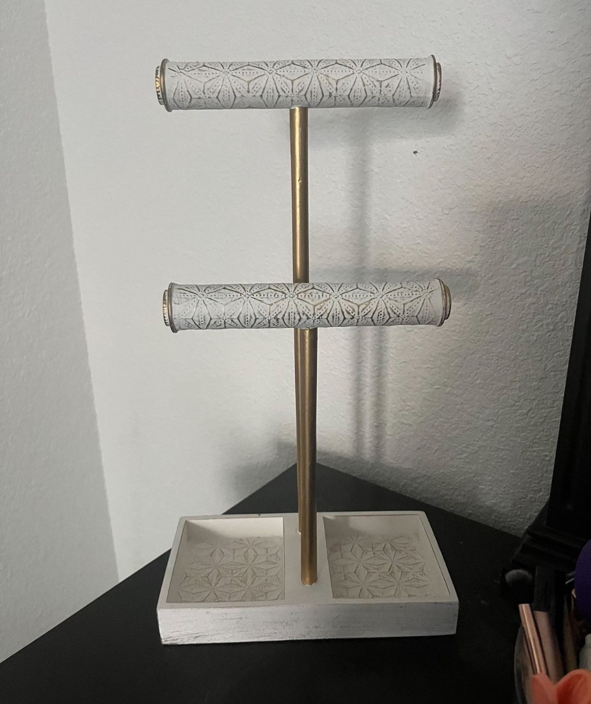 Necklace Holder