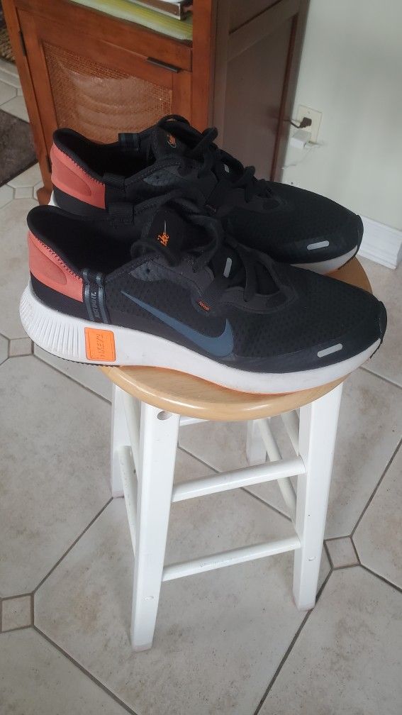 Nike Reposto Running Shoes (Size 11.5)