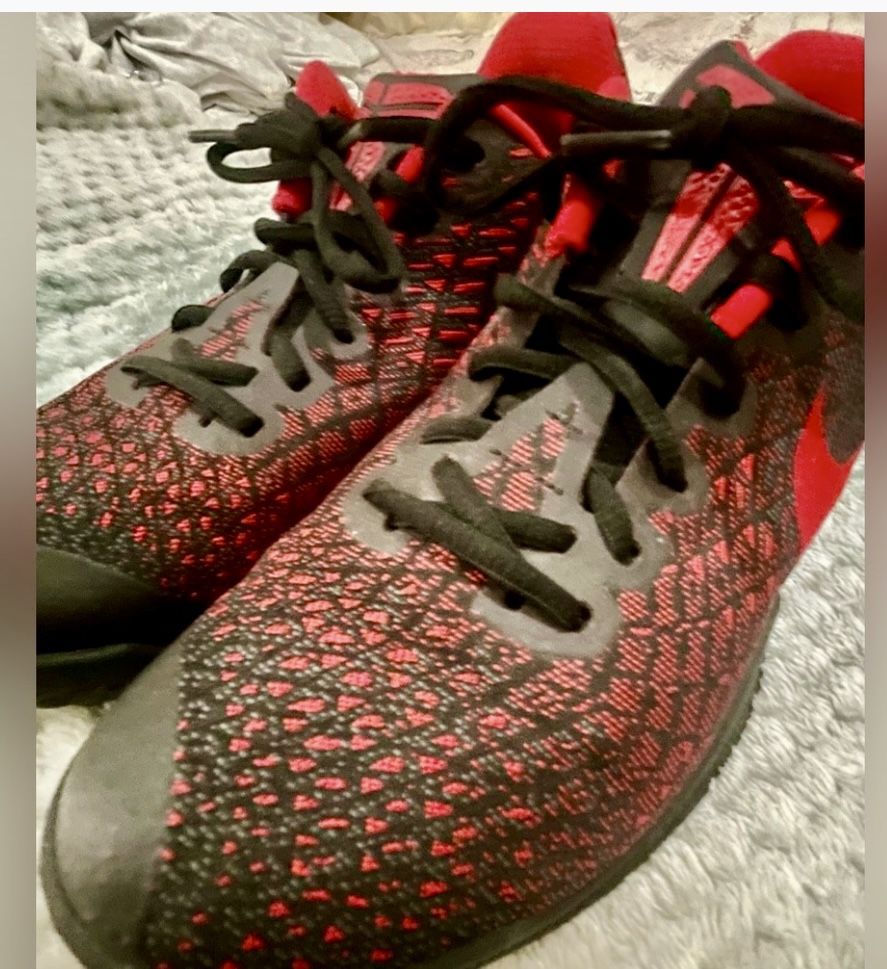 Nike - Kobe Bryant Mamba Instinct Shoes - Worn Once