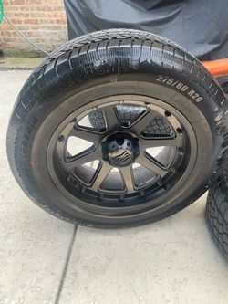 llantas y rines 20  tacoma. o nissan titan 6 virlos