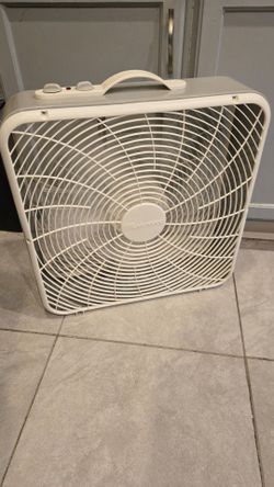 Lakewood Box Fan