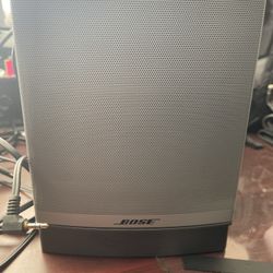 BOSE COMPANION DESK SPEAKERS 