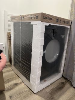 Samsung 7.5 cu ft Electric Dryer – Brushed Black (DVE45T6000V) - NEW IN BOX