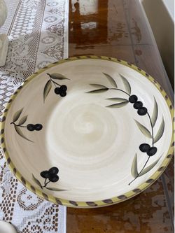 Large Bowl Olive Design 14” round