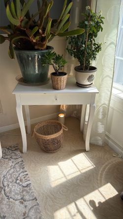 White Side Table 29x29